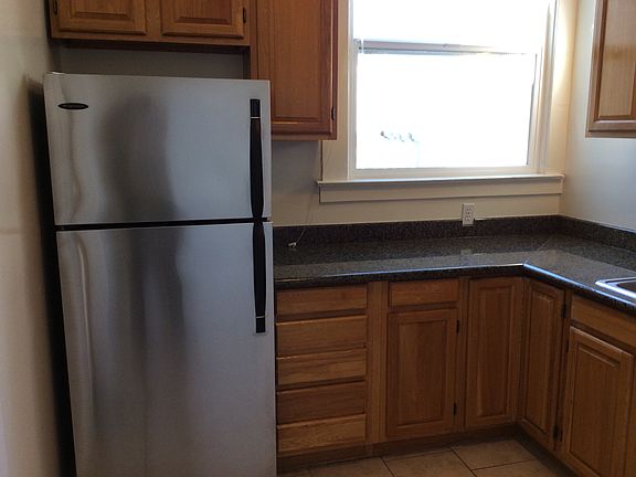 5th image of 2345 Larkin St