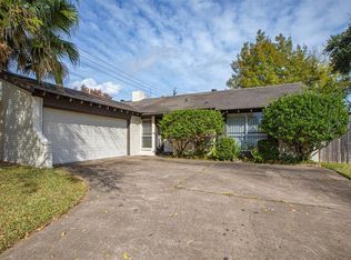 9106 Sharpview Dr, Houston, TX 77036