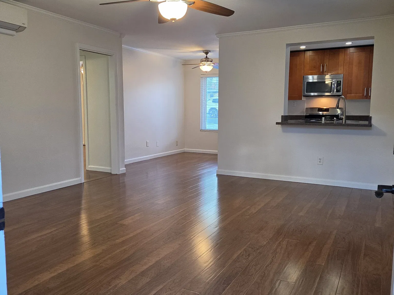 2 bed, 770 sqft, $2,595 — Photo 1