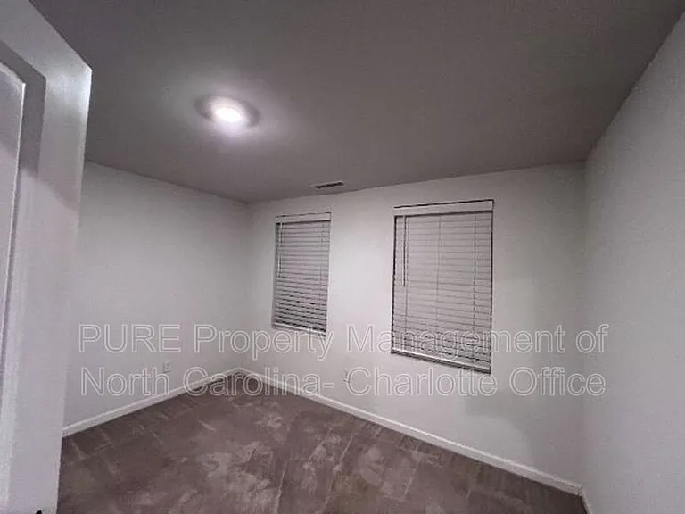 4945 Southern Magnolia Dr — Photo 14