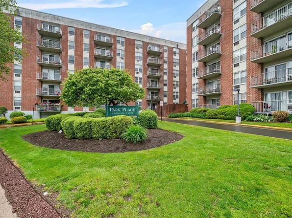 35 Park Avenue #5V, Suffern, NY 10901