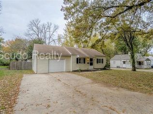 8428 Greenwood Rd, Raytown, MO 64138