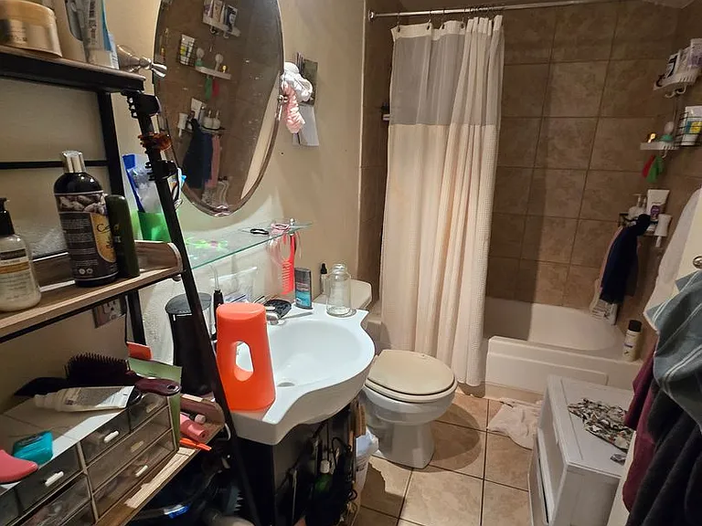 348 Collyer St #104 — Photo 3