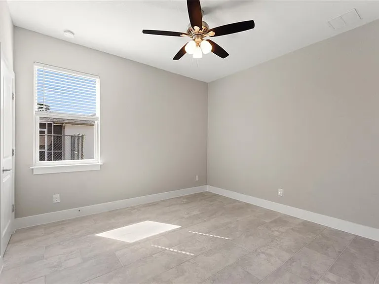 3707 Fontainebleau St — Photo 17
