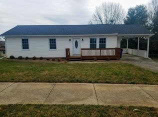 1413 Pittsburg Ct, Winston Salem, NC 27105