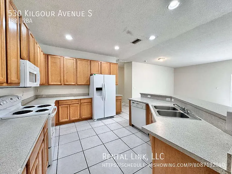 530 Kilgour Ave S — Photo 13