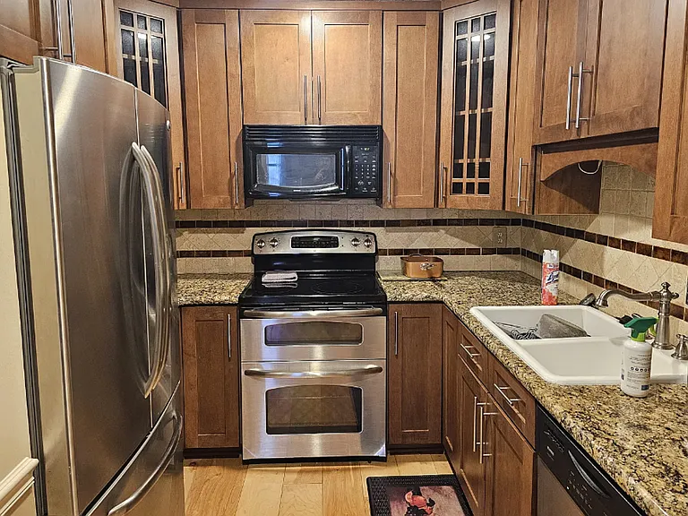 109 N Main St #1109 — Photo 3