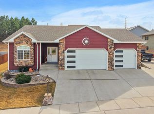 943 Sagewood St, Rapid City, SD 57701