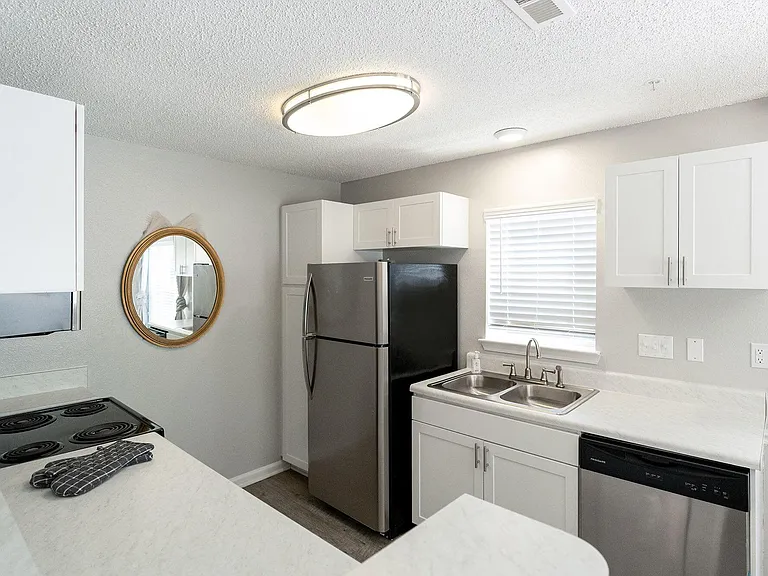 Lenox at Patterson Place — Photo 6