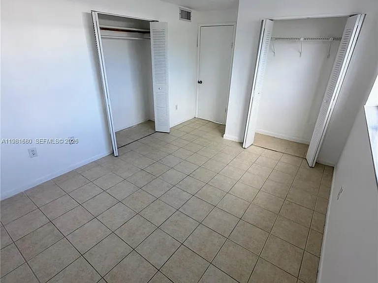 2001 Bay Dr #204 — Photo 17