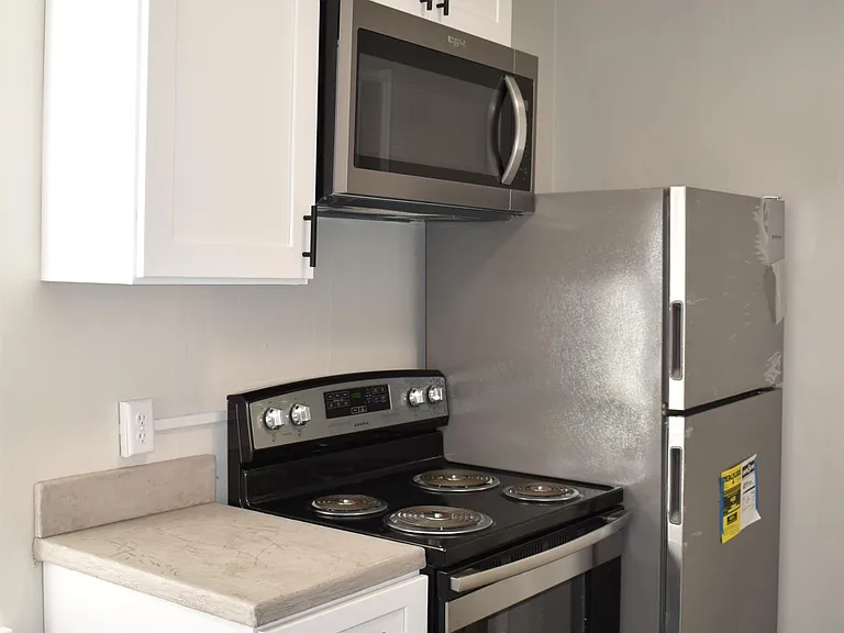 64 N I St #6 — Photo 14