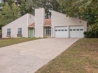 4790 Island Vw NE, Roswell, GA 30075