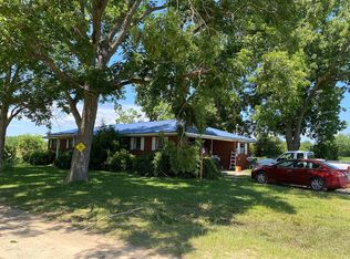 130 Doyle Parker Rd, Glennville, GA 30427