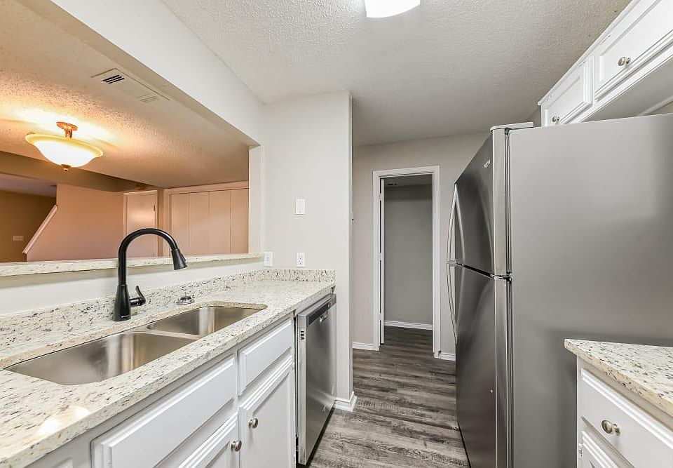 1st image of 1538 Sunrise Ln