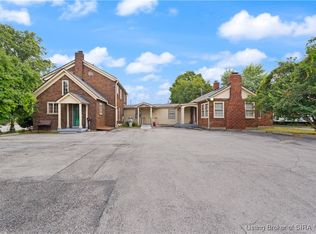 1302 E 10th St, Jeffersonville, IN 47130