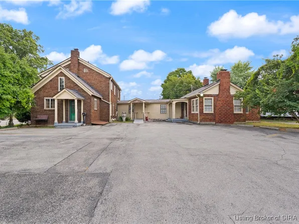1302 E 10th Street, Jeffersonville, IN 47130