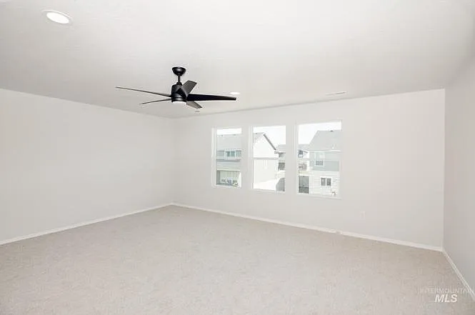 4823 Fire Opal St — Photo 15