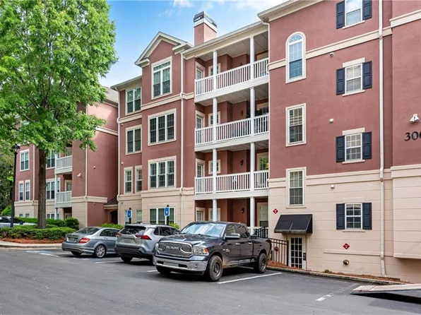 324 Ashford Cir, Atlanta, GA 30338