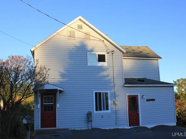 514 Hacey St, Norway, MI 49870