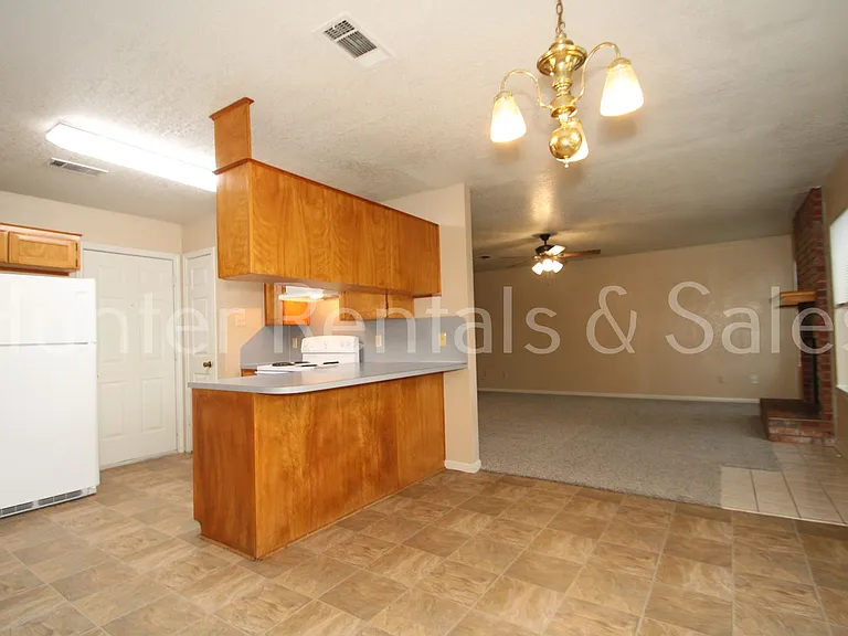 3275 Etta Kay Ln — Photo 11
