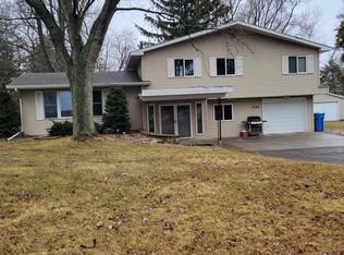 3140 Bailey Rd, Sun Prairie, WI 53590