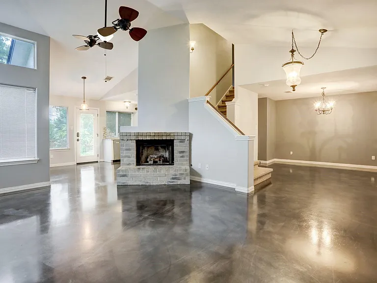 12241 Shropshire Blvd — Photo 2
