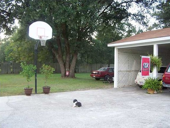 3rd image of 5165 Dogwood Dr