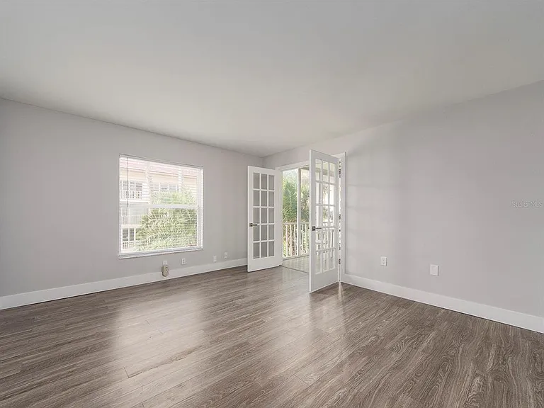 121 Island Way #334 — Photo 13