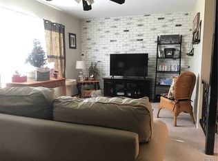 15 Bailey Ct, Middle Island, NY 11953