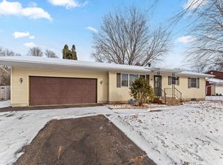 1023 Morgan Rd, River Falls, WI 54022