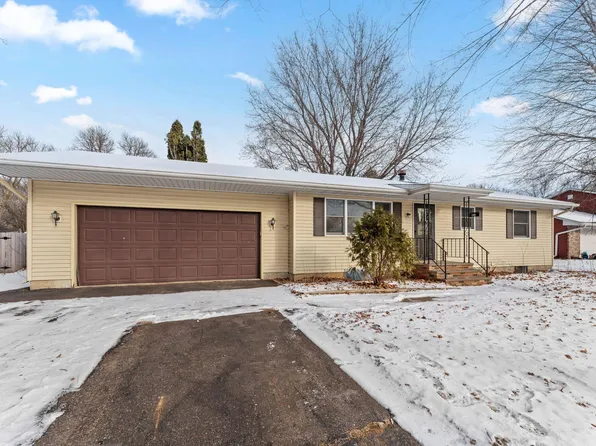 1023 Morgan Rd, River Falls, WI 54022