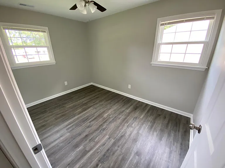 219 Eldorado Ave — Photo 12
