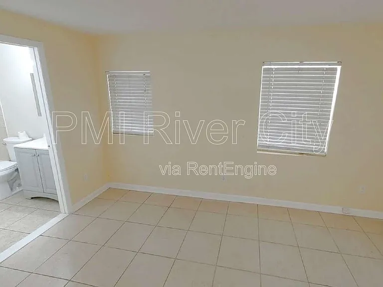 7923 Berry Ave — Photo 7