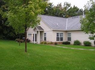 2414 Foxglove Cir, Hudson, WI 54016