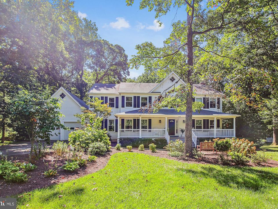 1st image of 1223 Shaker Dr