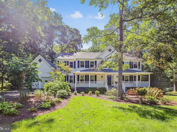 1223 Shaker Dr, Herndon, VA 20170