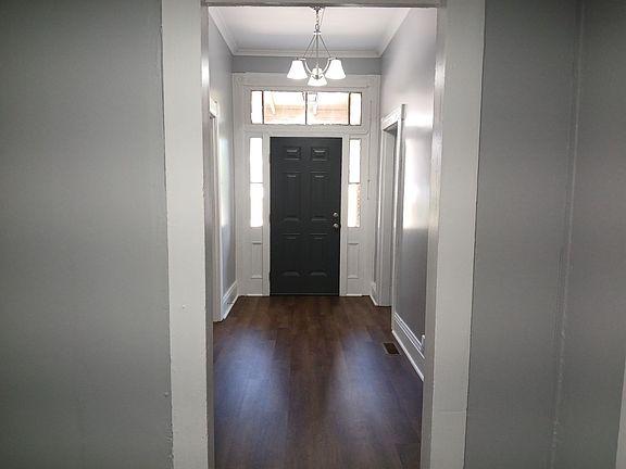 Foyer or Entry hallway