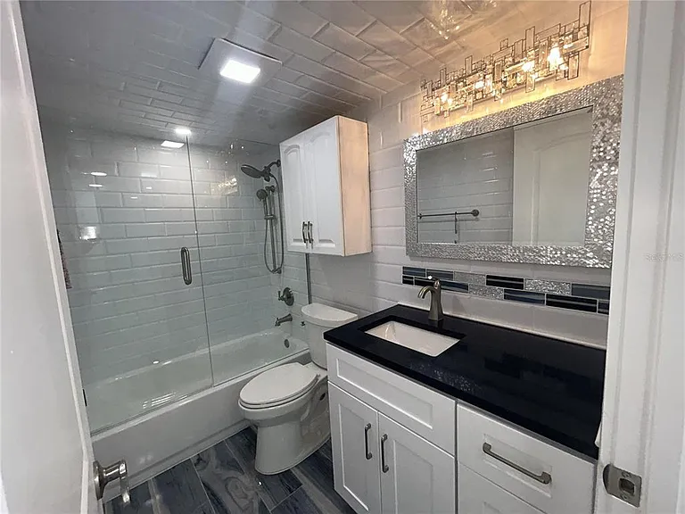 7625 Sun Island Dr S #108 — Photo 17