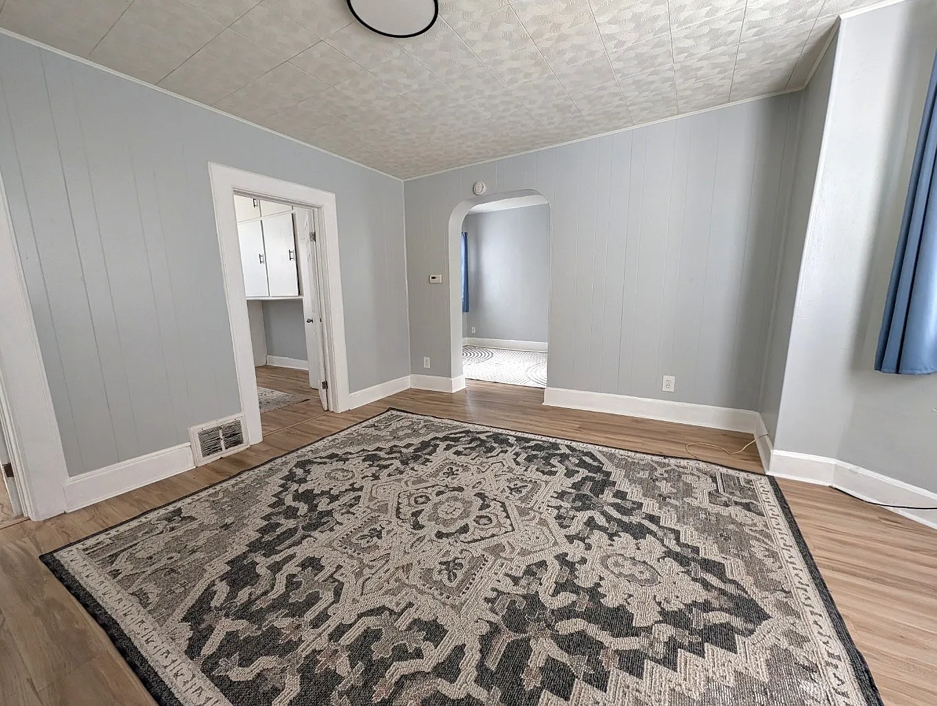 3 bed, 1200 sqft, $1,850 — Photo 4