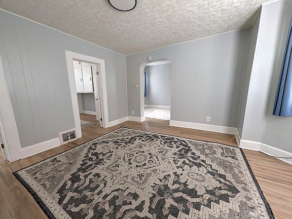4th image of 2347 S 8th St