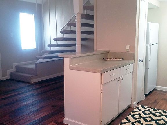 5th image of 2447 Harry Wurzbach Rd APT 215E