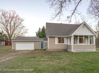 119 S Waverly Rd, Eaton Rapids, MI 48827