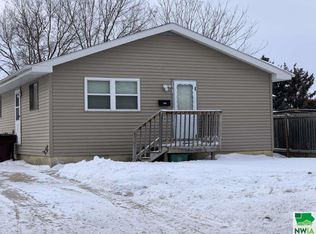 1009 B St, South Sioux City, NE 68776