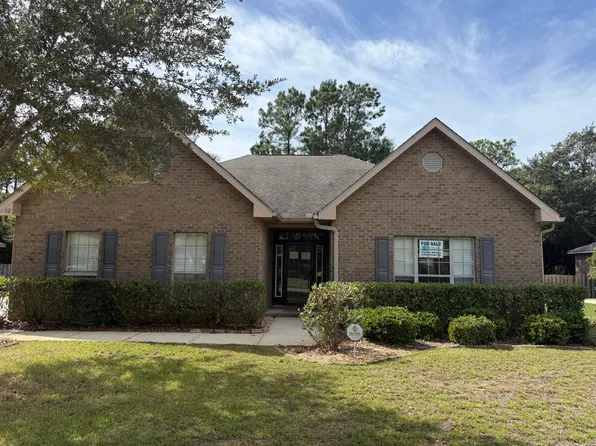 82 Camellia Ct, Freeport, FL 32439