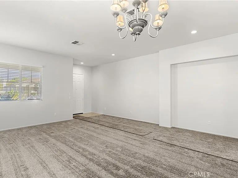 12211 Avon Ct — Photo 8