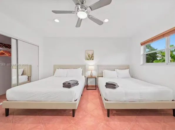 2424 NE 9th St, Fort Lauderdale, FL