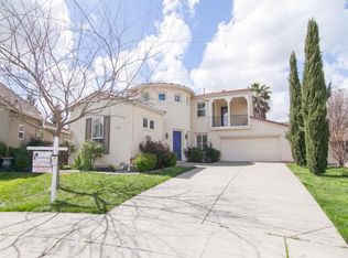 12 Gene McKnight Ct, Sacramento, CA