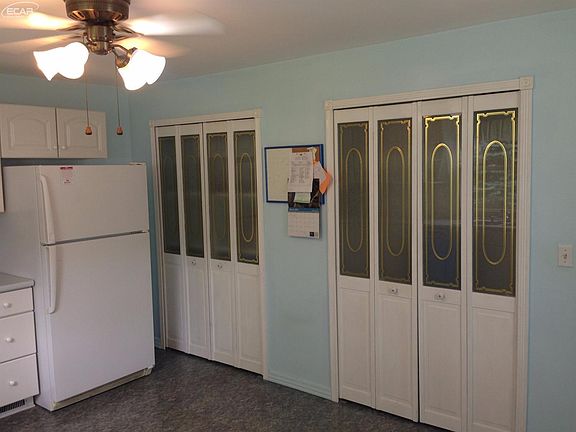4th image of 1416 Ives Ave