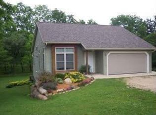 N2871 Wibu Rd, Poynette, WI 53955