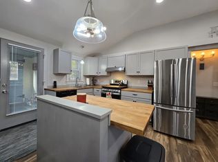 23 Roger St, Alton Bay, NH 03810
